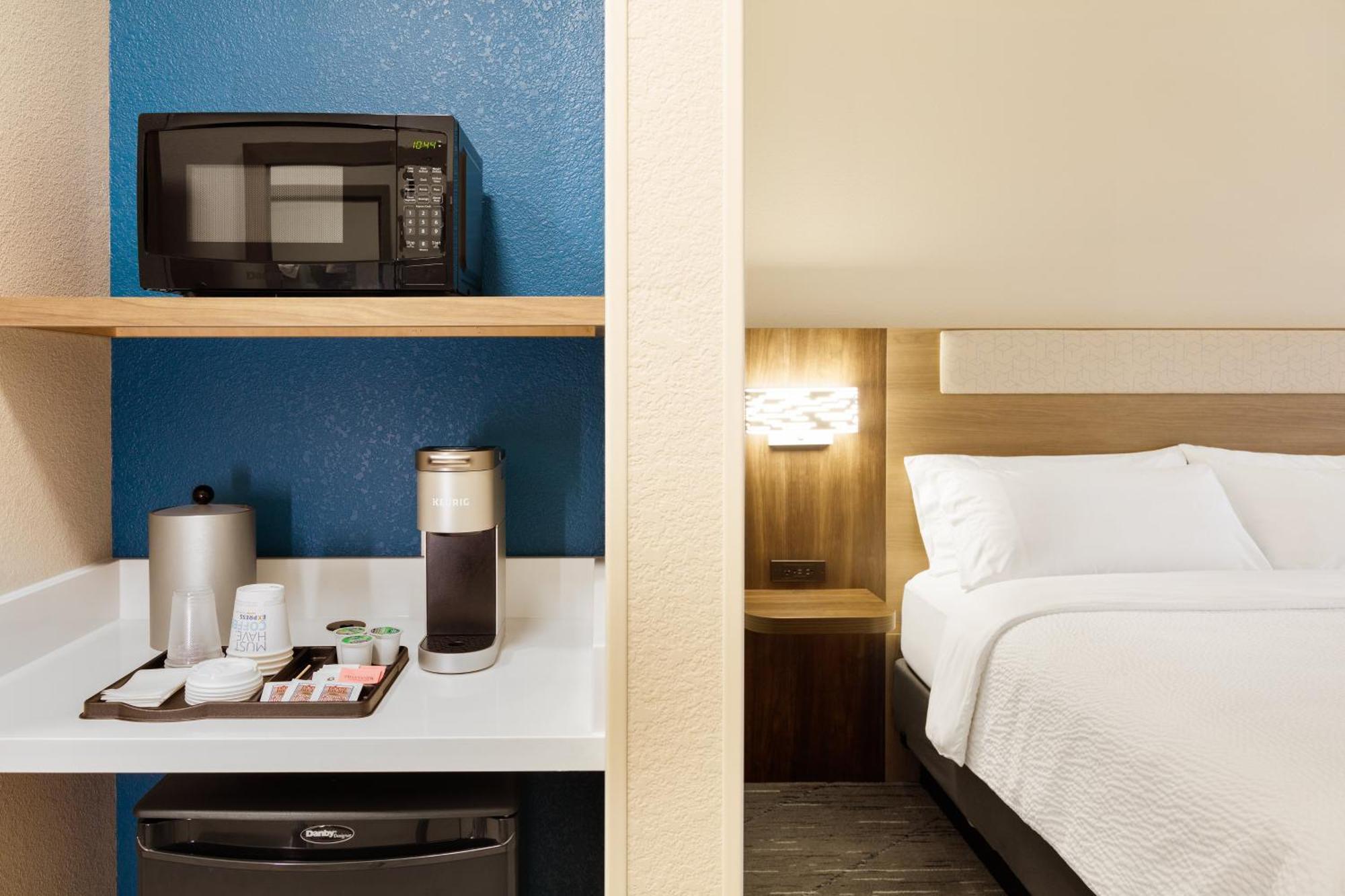 Holiday Inn Express & Suites - Green Bay East By Ihg Εξωτερικό φωτογραφία
