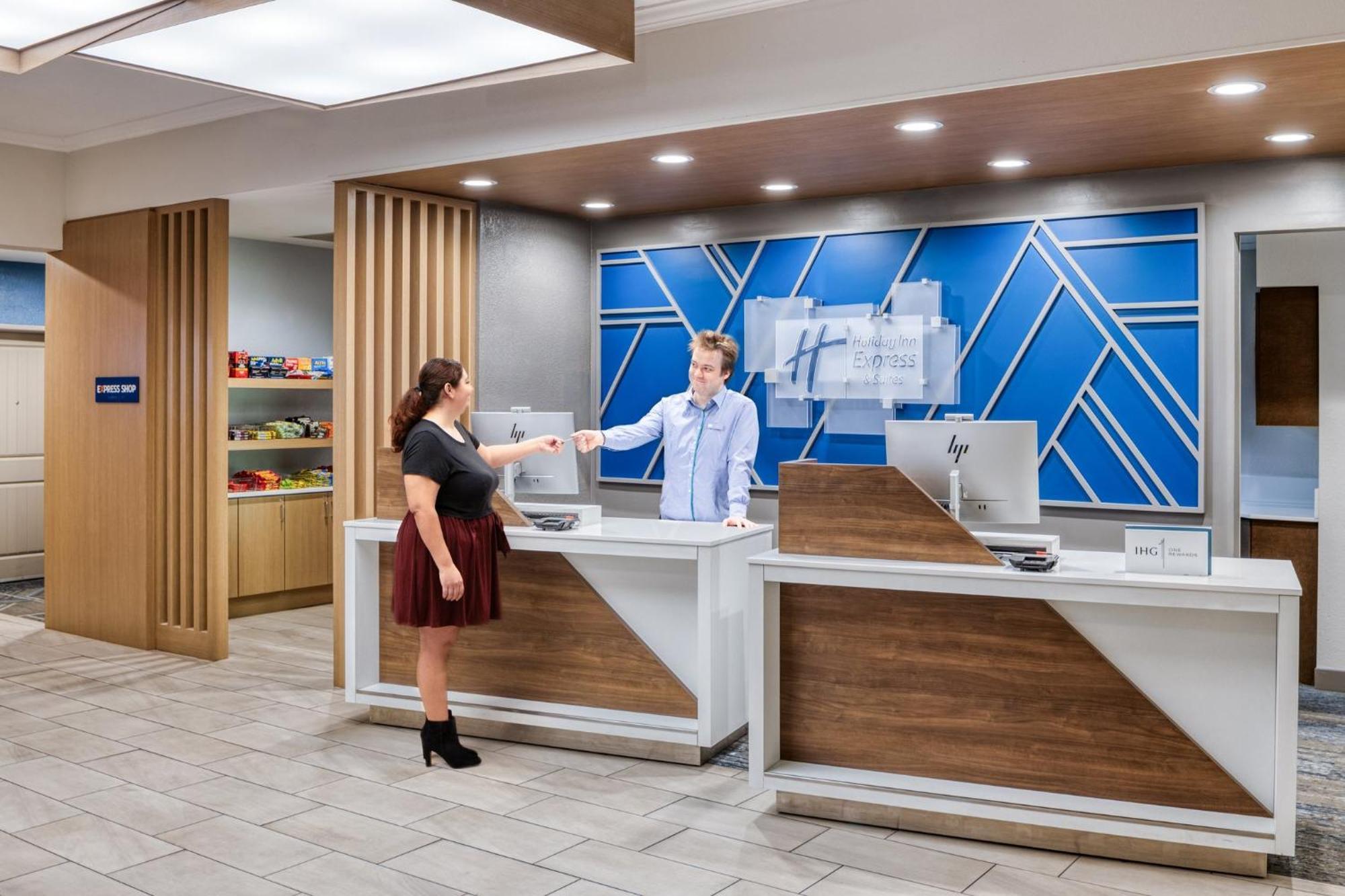 Holiday Inn Express & Suites - Green Bay East By Ihg Εξωτερικό φωτογραφία