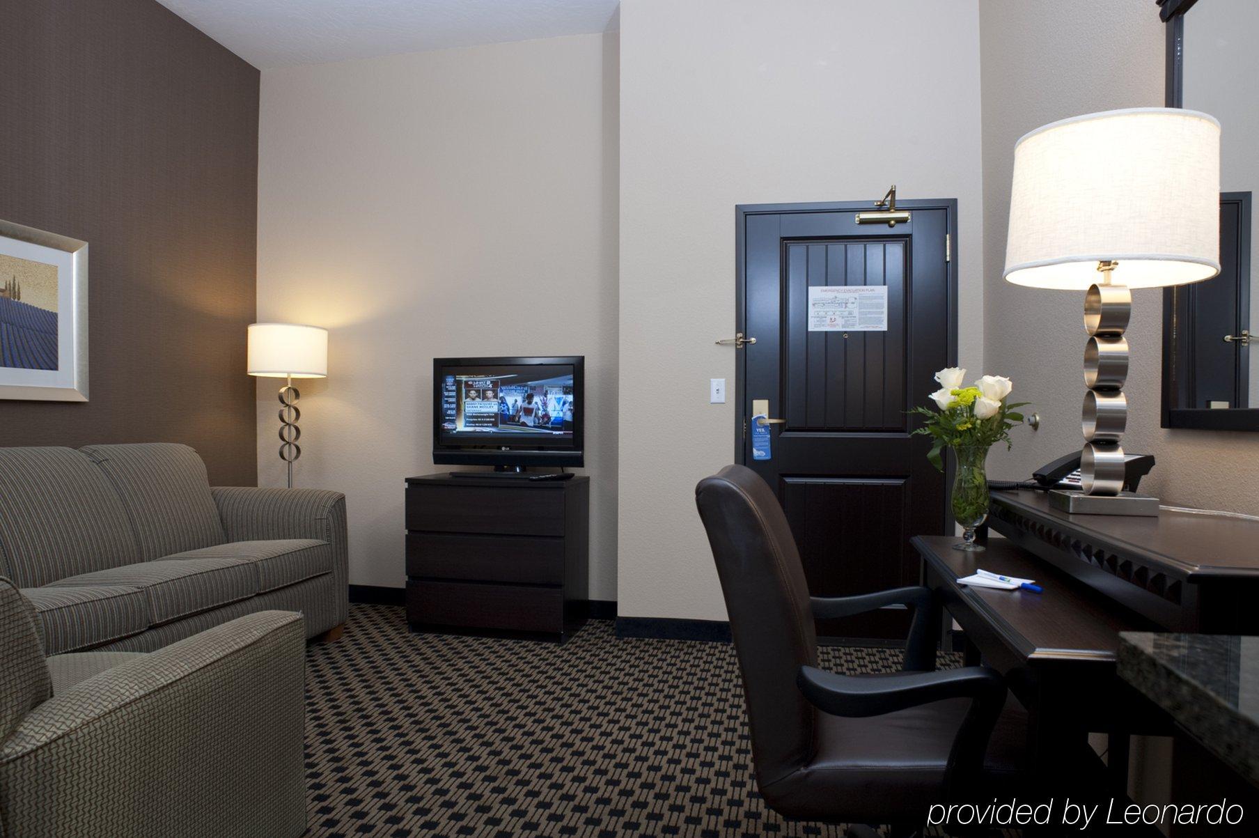 Holiday Inn Express & Suites - Green Bay East By Ihg Δωμάτιο φωτογραφία